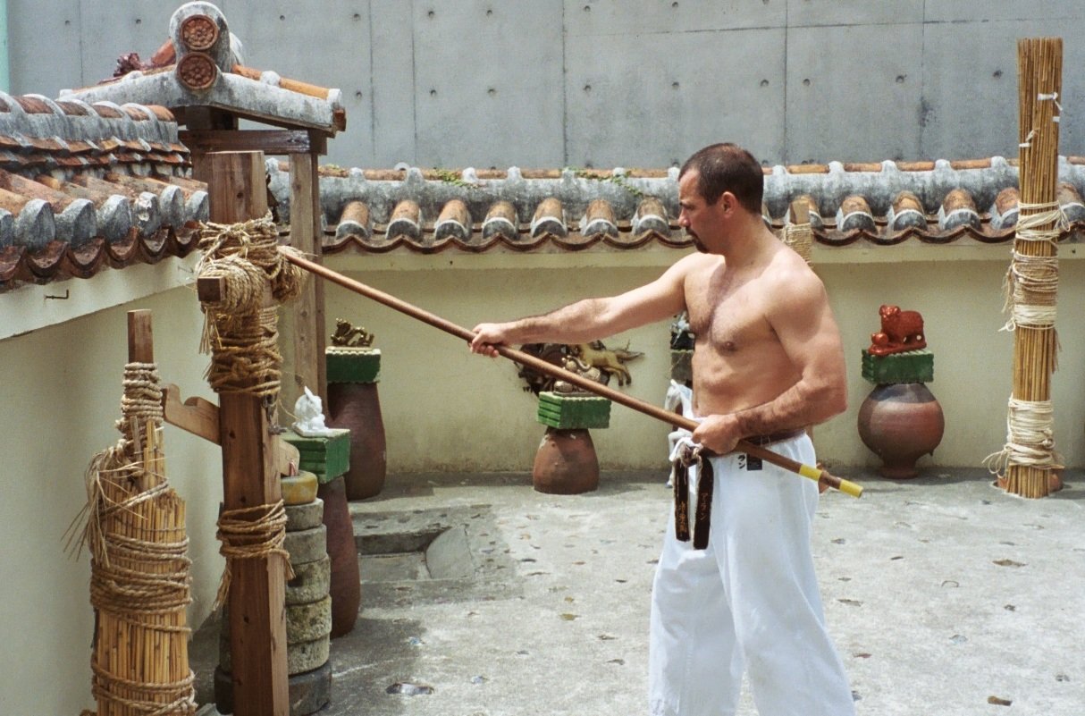 Kobudō training at makiwara